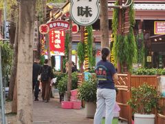 -三亚火车头万人海鲜广场