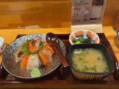 -晶吉·居酒屋·烧鸟·生鱼饭(中山区民主广场店)