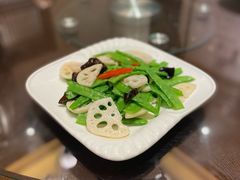 -唐山宴百姓府邸院落中餐