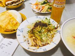 腊汁肉夹膜-大嘻咹biangbiang面(历史博物馆店)