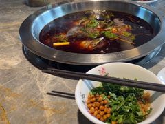 -忘情水鱼头·鲜鱼火锅(滨江中路店)