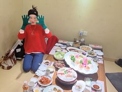 -青瓦餐厅·生鱼片·韩园烤肉(西塔店)