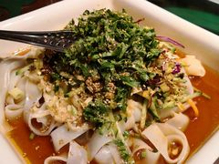 面筋拌凉皮-九十九顶毡房(阜石路店)