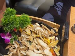 -一朵菌·野生菌探索家火锅(南亚店)