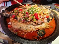 -鸣记脆皮烤鱼·海鲜烤鱼(三八广场店)