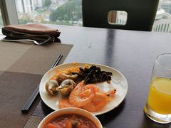 -湖景知味西餐厅•自助餐• 轻食(南京金茂威斯汀大酒店)