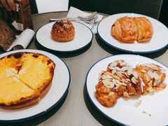 杏仁可颂-Perma Café樸門(五羊店)