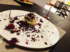 玫瑰人生-十五食吾 La Pâtisserie (海甸岛店)