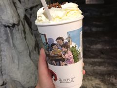 幽兰拿铁-茶颜悦色(九龙仓从前慢茶叶子店)