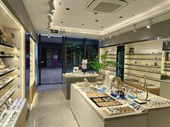 -视野联行眼镜·蔡司·尼康·授权优选门店(青浦宝龙店)