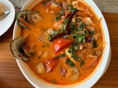 -Chom Cafe and Restaurant