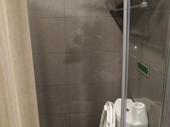 -维也纳酒店(成都春熙路李家沱地铁站店)