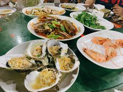 -四川小胡子海鲜(丁村万人海鲜广场店)