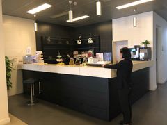 -深圳锦龙奥迪4S店(前海店)