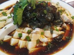 -虾弄弄海派小龙虾·牛羊蝎子火锅