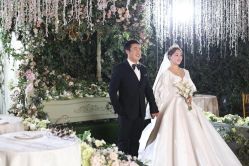 点击看大图 -太郎花子婚纱摄影艺术中心