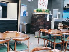 大堂-李先生牛肉面大王(站北广场店)