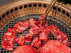 -铭牛烧肉·和牛海鲜自助(高新月牙湖店)