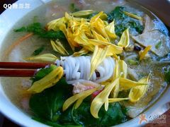 過橋米綫-桥香园云南过桥米线(金马碧鸡店)