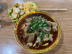 -胥佳烧鸡公牛肉面馆