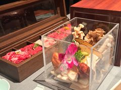 -左庭右院鲜牛肉火锅黑金店(陆家嘴中心店)