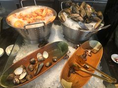 -圣丰索菲特·2 On 988 Café 自助餐厅