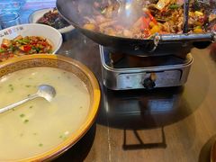 -富正毅三下锅·湘西韵味(天门山索道店)