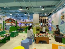 -莫莉幻想儿童乐园(北京上地华联店)