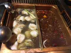 -老牌坊云南鱼豆花火锅(嵩山店)