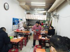 大堂-曹宝林砂锅麻辣烫(星光路店)