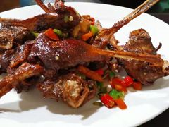 椒盐鸭下巴-先鲜鲫鱼粥