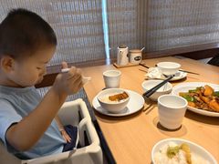 -关东小磨东北菜(上海长风大悦城店)