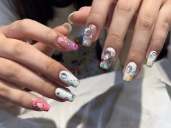 -UGIRL有个美甲