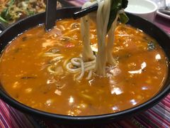 酸辣米线-香巴拉云南餐厅(华莱坞店)