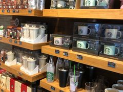 -星巴克臻选(济南万达店)