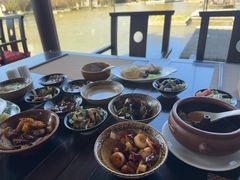 -丽江悦榕庄酒店-明月·雪山庭院餐厅