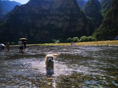 -百里峡七彩艺术小镇