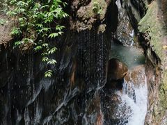-龙水峡地缝景区