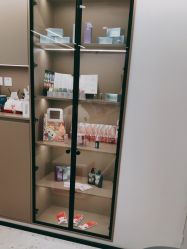 -咪咪比基尼脱毛专业店