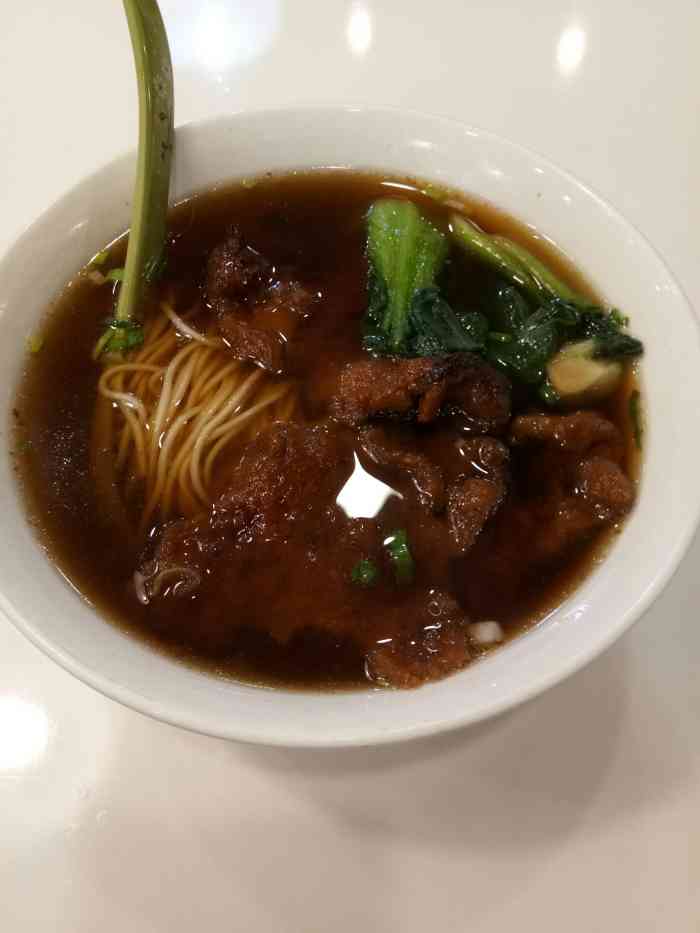 沧浪亭面馆(徐汇日月光店)-"葱油开阳拌面是沧浪亭的特色,咸菜肉丝面