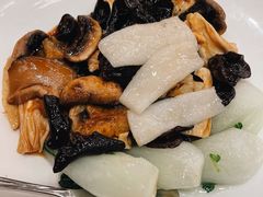 竹笙顶湖上素-御宝轩(益丰·外滩源店)