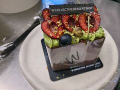 -W COLLECTIVE  DESSERT SHOP