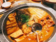 东北铁锅炖有机鱼头-奉天小馆·非遗东北菜(沈阳万象城店)