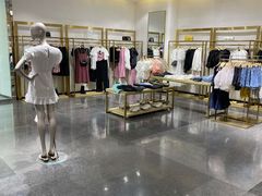 -URBAN REVIVO(济南世茂广场店)
