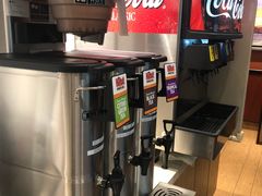 自助饮料-The Habit Burger Grill 哈比特汉堡(爱琴海店)