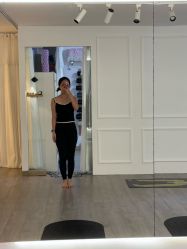 -闺蜜瑜伽·普拉提女性塑形馆