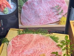 -山川小町·极番烧肉(新地假日广场店)