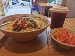 -呼啦面馆·头牌豌杂面(珠江国际B区店)