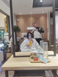 点击看大图 -Mentor Hair Salon