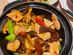 -缘生态云南菜·野生菌庭院餐厅(华侨城店)